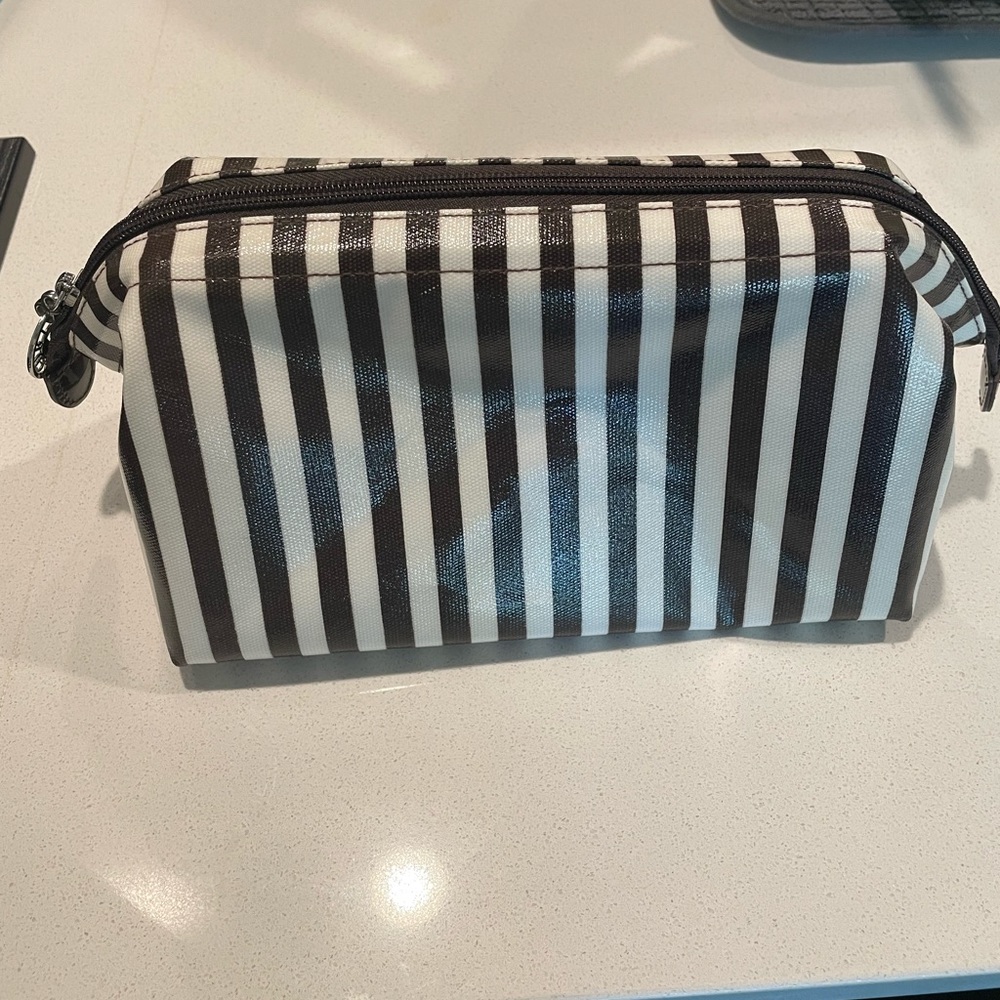 Henri Bendel Cosmetic Case